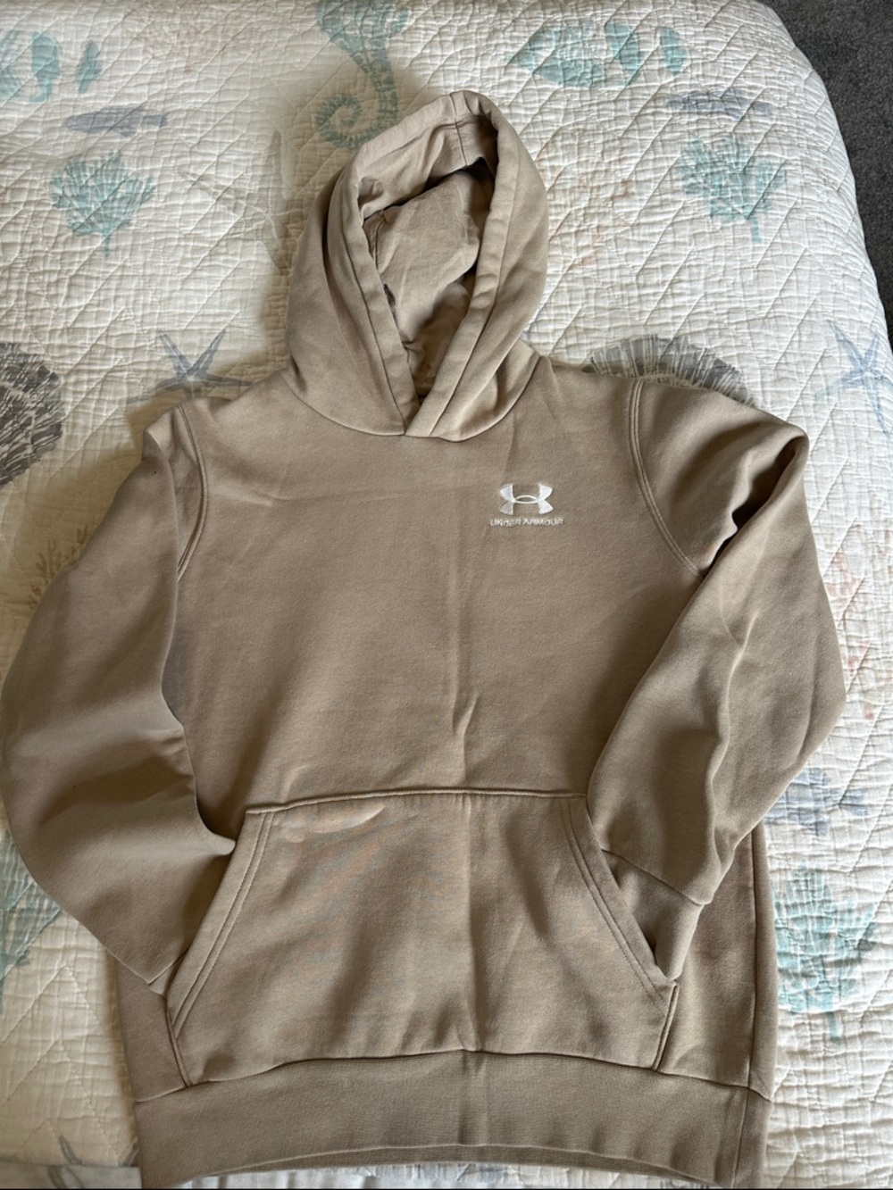Boys Under Armour Beige/Tan Hooded Pullover with Logo size YL